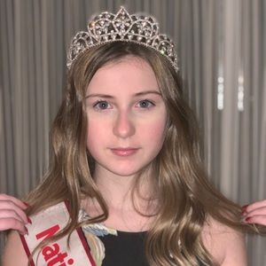 Meet your Posher, Makayla